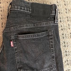 Levi’s Women’s Wedgie Icon Jeans